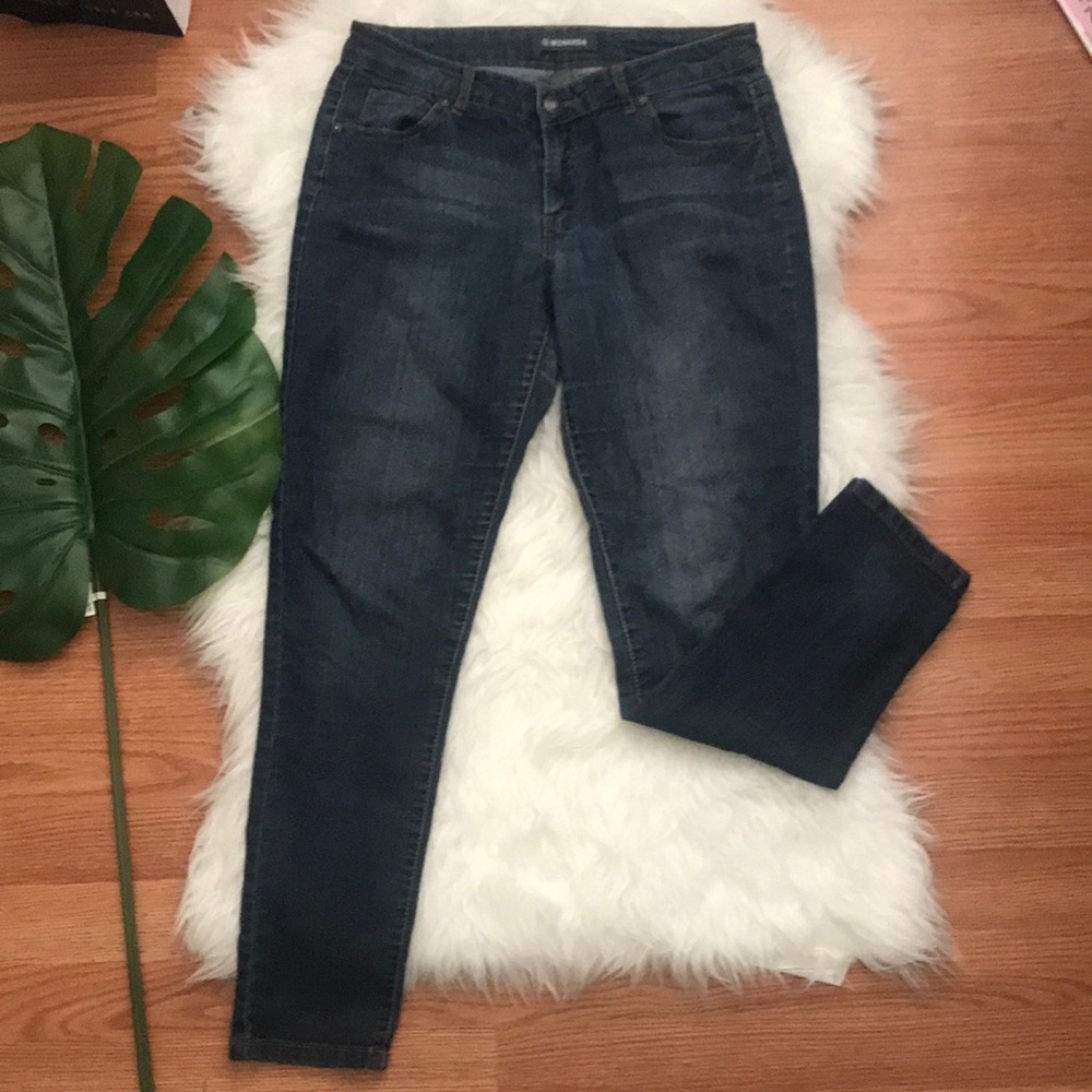Jeans👖🌿 - Picture 2 of 7